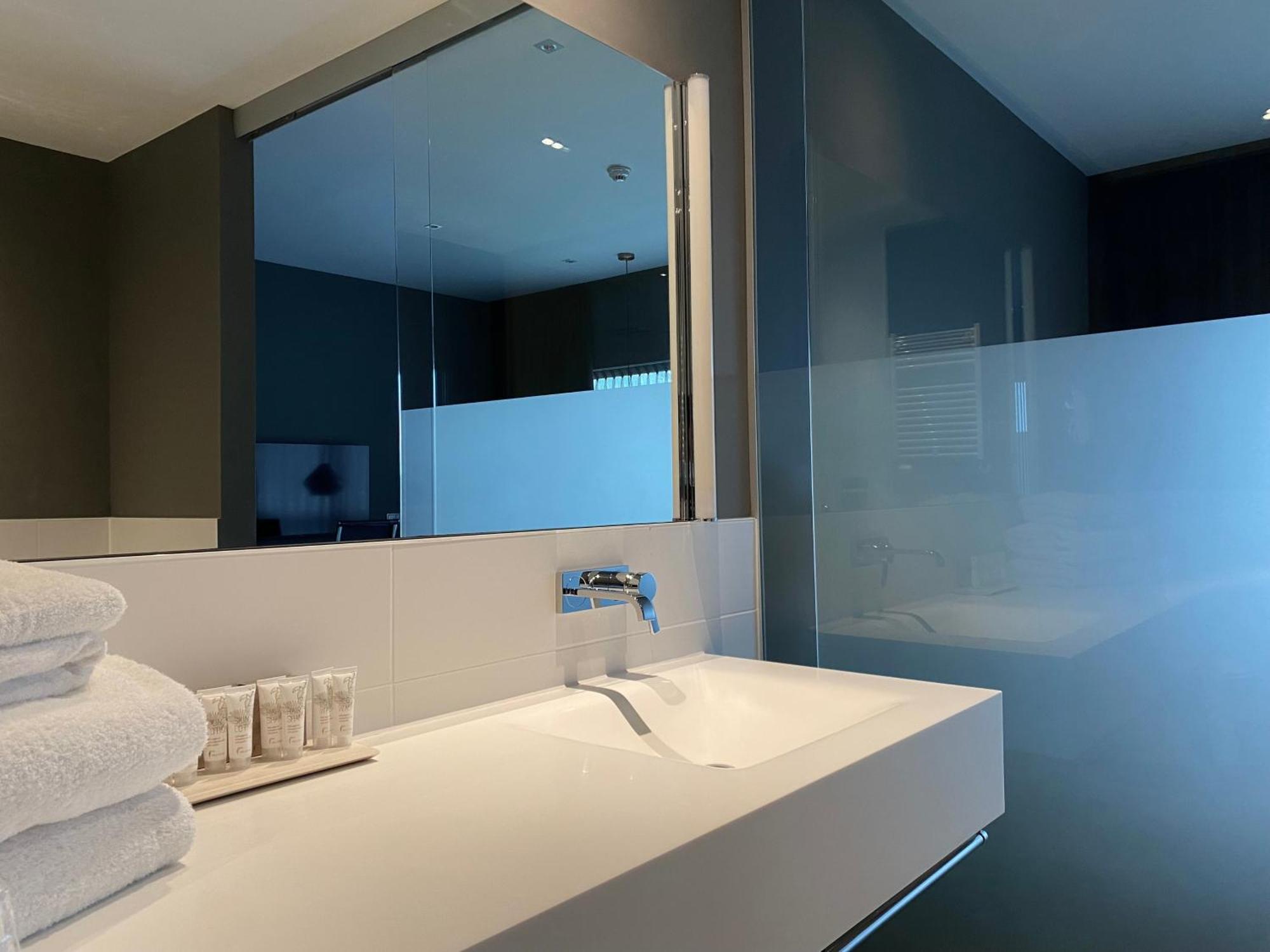 Van Der Valk Hotel Brussels Airport Дігем Екстер'єр фото